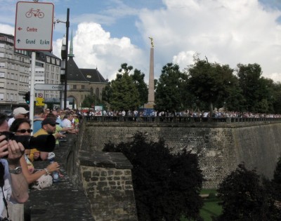 &amp;quot;no fakt z sąsiadamy rześmy przyszli te cuda łoglądać. Kto to widział, żeby dwie tony żelastwa w powietrzu się unosiły? I to po czwokroć!: