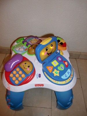 Stolik Fisher Price