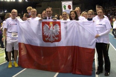 Na zdjęciu: polska drużyna na Relais pour la Vie w roku 2013.